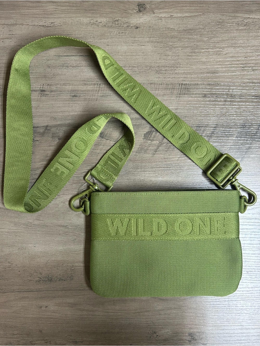 The WILD ONE Recycled Knit Treat Pouch Bag for Dogs in Olive Green